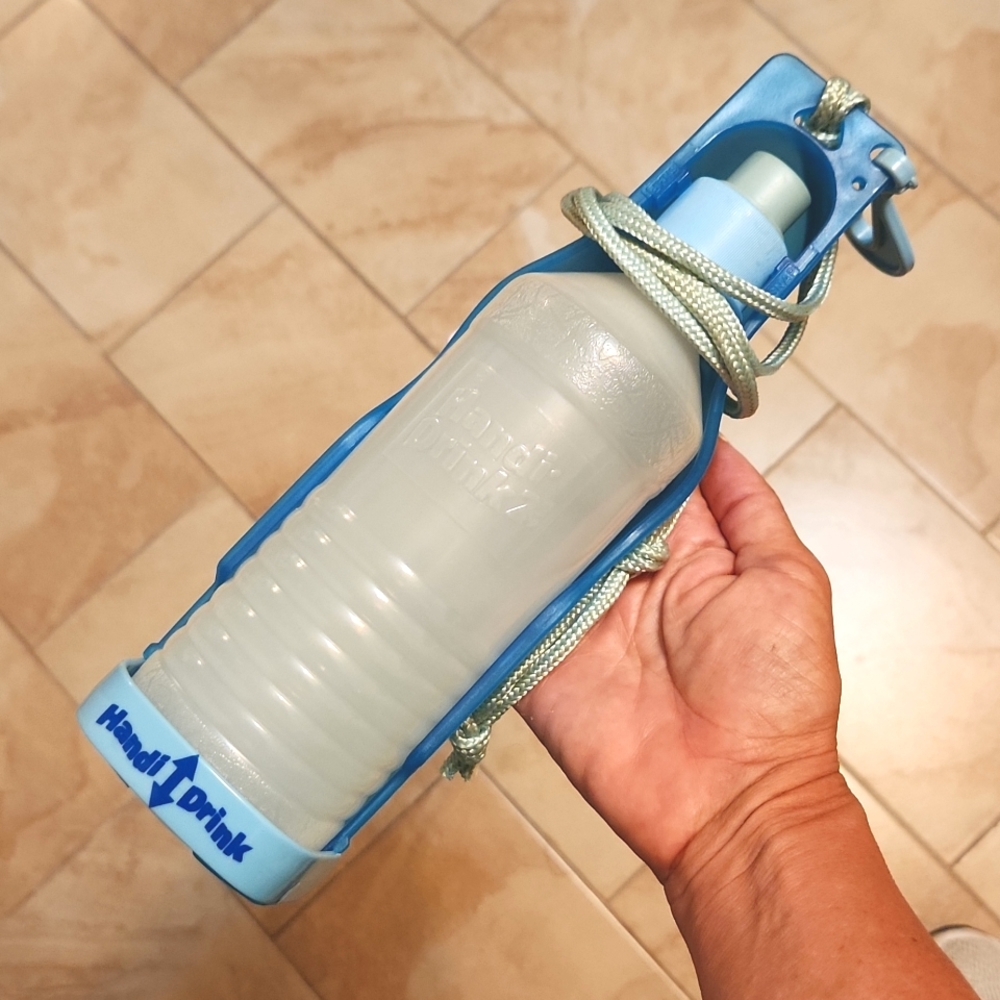 Handi-Drink 2 9 Oz Portable Water Dispenser For Pets